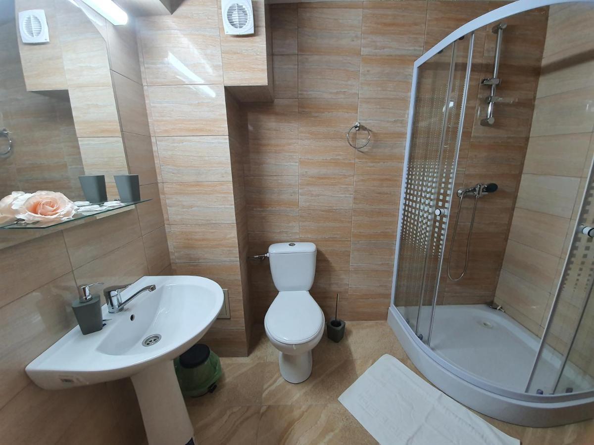 Bon Ton Residence Ντρομπέτα-Τούρνου Σεβερίν Εξωτερικό φωτογραφία