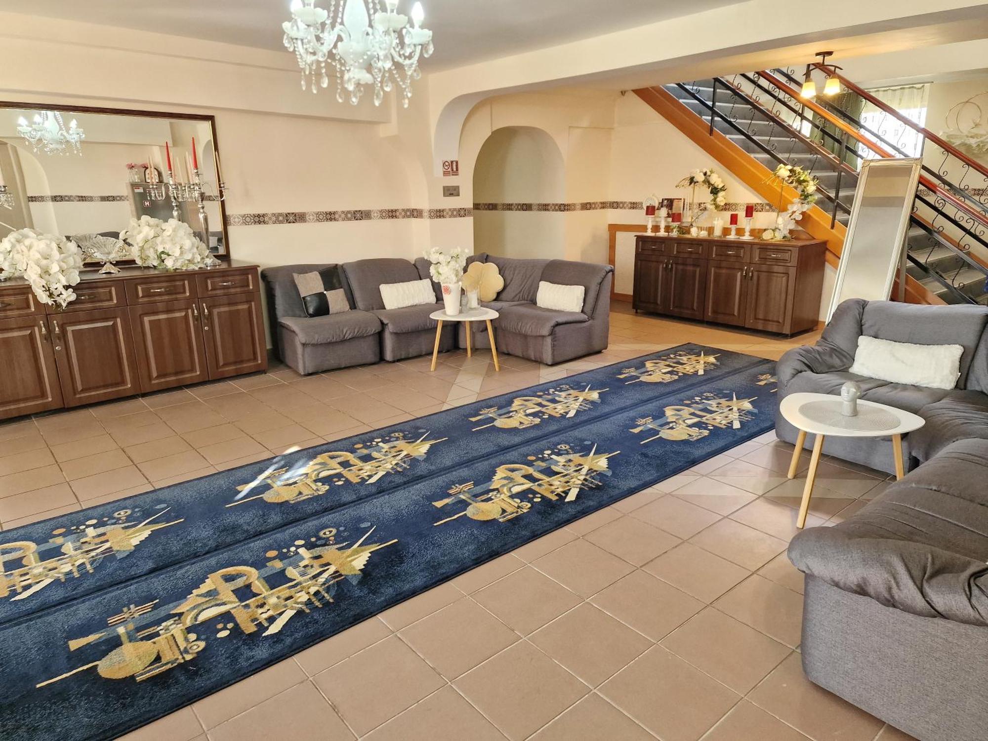 Bon Ton Residence Ντρομπέτα-Τούρνου Σεβερίν Εξωτερικό φωτογραφία